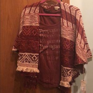 Beautiful knit shawl/cardigan by Gimmicks